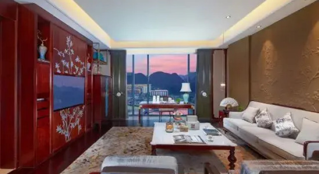 Люкс Superior с видом на озеро New Century Grand Hotel Zunyi