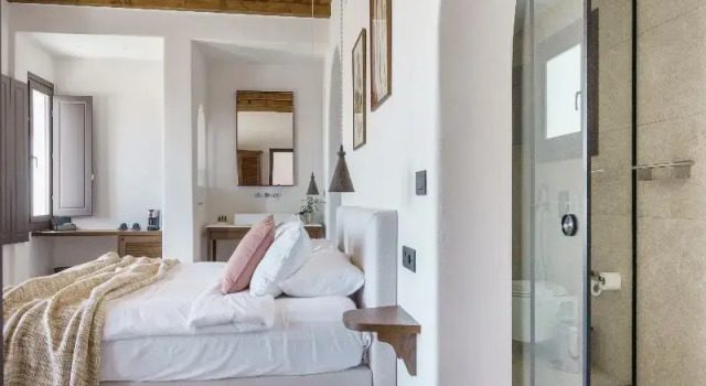 Полулюкс c 1 комнатой с видом на бассейн Pelican Bay Hotel
