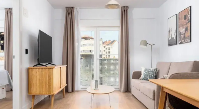 Семейные апартаменты c 1 комнатой с балконом Limehome Oviedo Calle Postigo Bajo