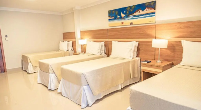 Четырёхместный номер Standard Vitoria Regia Praia Hotel
