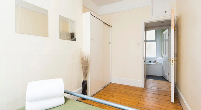 Spacious 6BR House near Trendy Brixton, Забронировать Отель Бизнес-отели Англии, 4* 5*