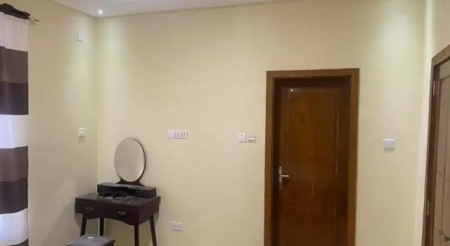4bed Villa Sleeps 8 - Wifi, Parking, Garden