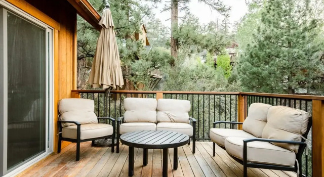 49 - Fawn Trail Lodge 3 Bedroom Home by Redawning