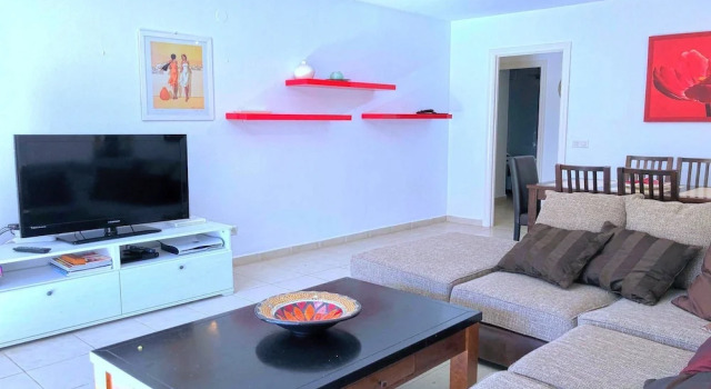 Dona Lola Carolina - Spacious 3 bedroom apartment with sea views and only few metters to the Calahonda Beach
