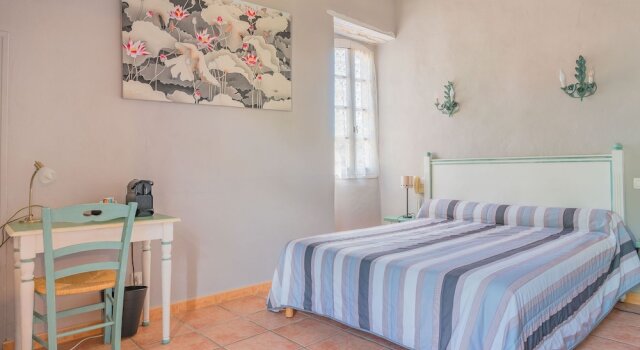 Номер Comfort Logis Hôtel Restaurant Le Pradinas