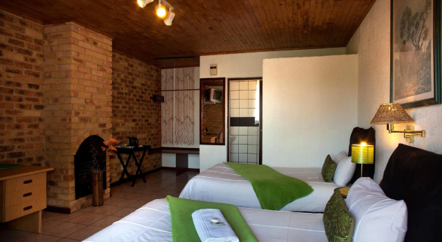 Двухместный номер Standard Airport Bird & Game Lodge