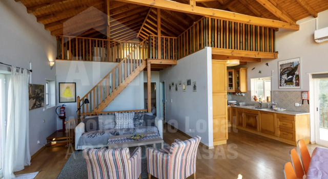 Villa Safarujo by Acasadascasas