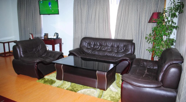 Rahnile Hotel, Boek Hotel West Gojam 