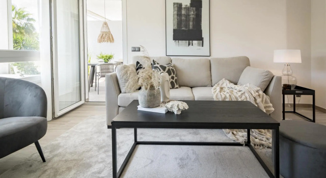 PR - Stunning flat front line beach Puerto Banus, Забронировать Отель Марбелья Коста-дель-Соль, рядом с Художественный музей Ralli