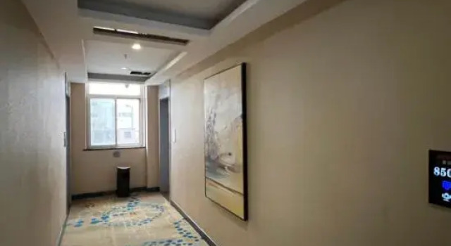 Huayue Fashion Hotel (Gongyi Xinhua North Road Dasong Food City), Book Hotel Zhengzhou Henan