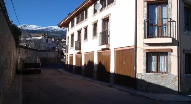Apartamentos Rurales Luna del Lozoya, Забронировать Апартаменты/квартира Лосоя Провинция Мадрид