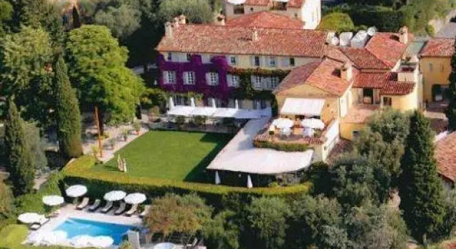Номер Deluxe Bastide Saint Antoine - Relais & Châteaux