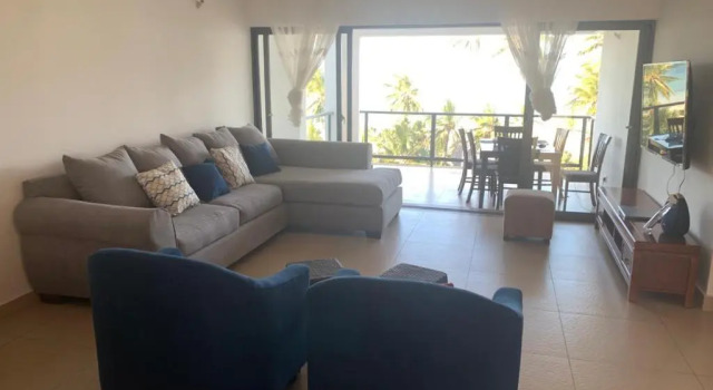 3 Bedroom Duplex penthouse in Bamburi ( Holiday Home), Забронировать Отель Отели Бамбури с парковкой, рядом с KWS Head Office for Mombasa Marine Park, Парковка