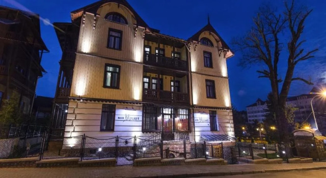 Villa Mozart, Prenota Villa Ville a Lviv, Villa