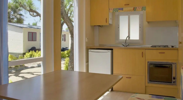 Cozy Chalet With a Terrace, Just 200 m. From the Beach, Prenota Chalet Hotel a Costa Brava con piscina, Piscina
