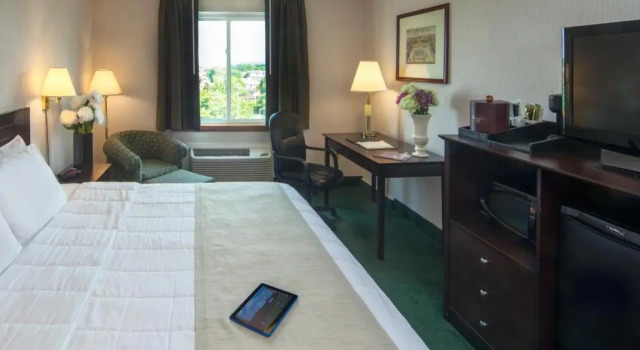 Номер Standard Meadowlands Plaza Hotel