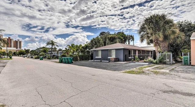 Апартаменты Ideally Located West Palm Beach Apartment!