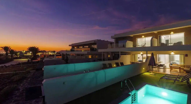 Marina Suite Villa Azul