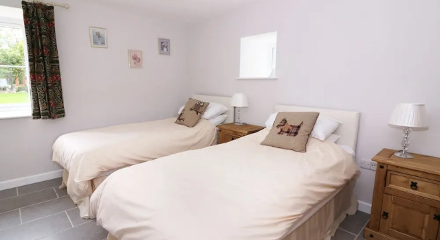 Cilgwyn Bach, Rezervasyon Otel Nevern Glamorgan
