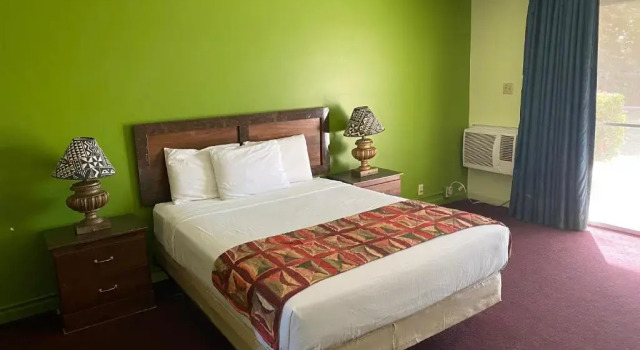 Апартаменты OYO Hotel Yuma AZ Desert Grove