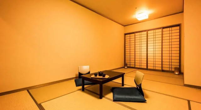 Трёхместный номер Standard Ooedo Onsen Monogatari Premium Seiunkaku