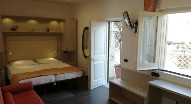 Семейный номер Standard Hotel Cristina