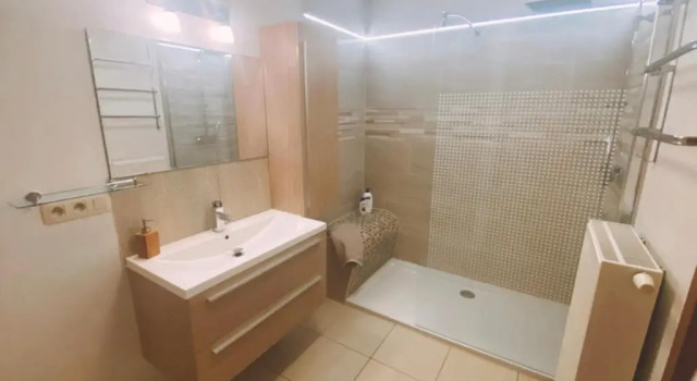 Апартаменты Maison a 3,2km de L’Aeroport