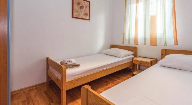 Nice Home in Tribunj With Wifi, 9 Bedrooms and Outdoor Swimming Pool