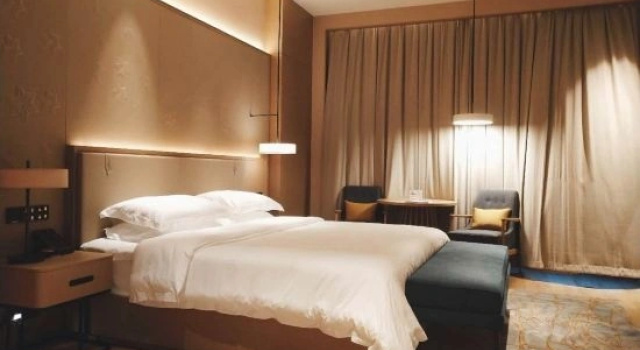 Люкс Business Guangzhou Peace Hotel
