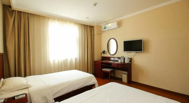 Двухместный номер Standard GreenTree Inn Haikou Longhua District Guomao Hotel