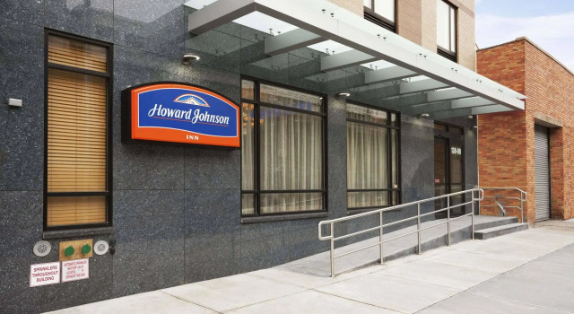 Howard Johnson Jamaica NY Near AirTrain JFK, Забронировать Отель Джамейка Куинс, рядом с Джамейка-Сентер—Парсонс—Арчер