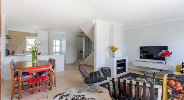 Unique City View Apartment in De Waterkant 207 DWP, Забронировать Апартаменты/квартира Отели Cape Peninsula с парковкой, Парковка