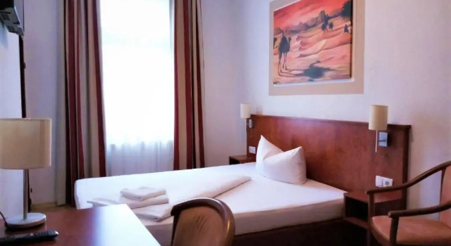 Номер Comfort Hotel Pension am Ledermuseum