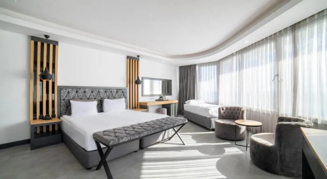 Люкс с видом на море Golda Hotel