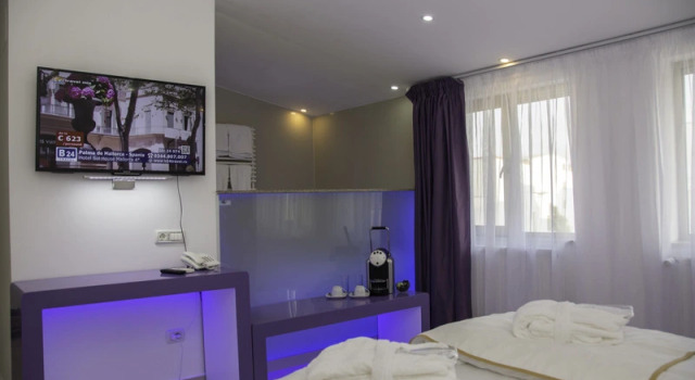 Номер Standard с видом на внутренний двор Hotel Christina Plus