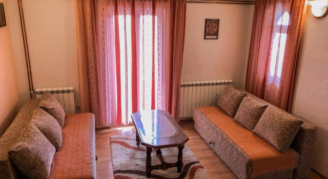 Apartman Konatar, Reservar Apartamento Hotéis em Cetinje County com estacionamento, Estacionamento