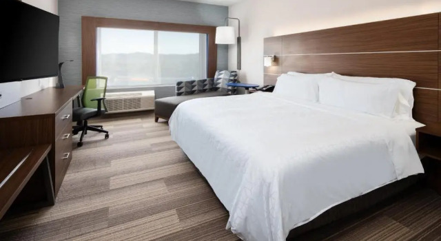 Двухместный номер Standard Holiday Inn Express & Suites Murrieta by IHG