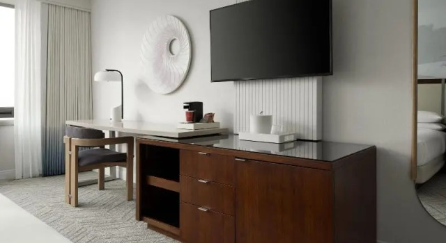 Двухместный номер Standard с балконом и с видом на город Marriott Long Beach Downtown