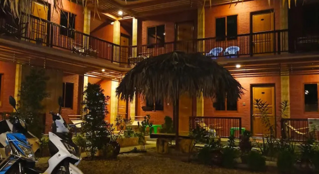 Двухместный номер Deluxe Shwe Wun Yan Motel