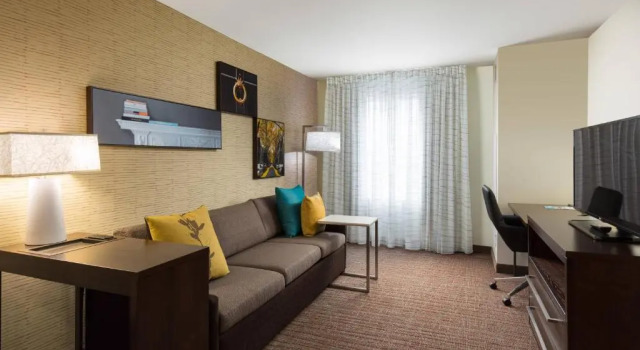 Четырёхместный люкс Residence Inn by Marriott Denver Central Park