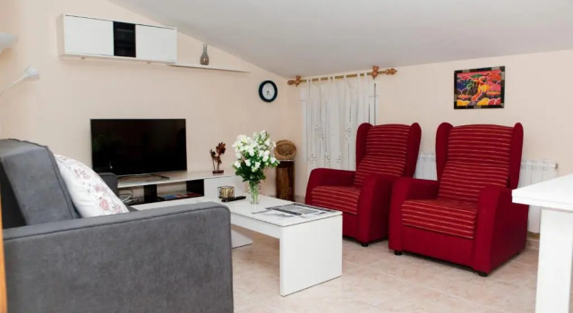 Apartamentos La Relojera 2, Забронировать Апартаменты/квартира Отели La Vera с парковкой, Парковка