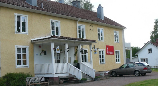 Lönneberga Vandrarhem & Hostel, Забронировать Отель Лённеберга лен Кальмар