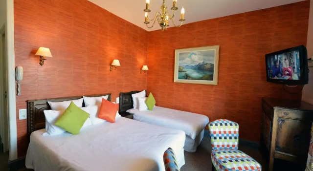 Трёхместный номер Standard с видом на море Logis Hôtel Restaurant le Printania