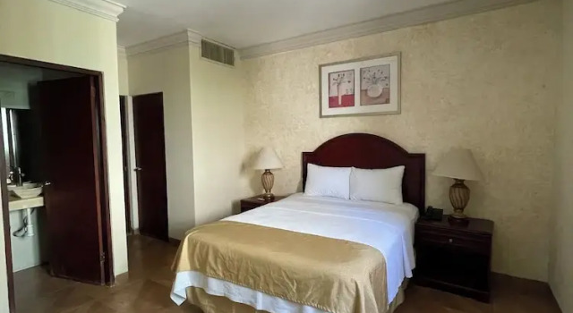 Номер Standard Hotel Plaza Express