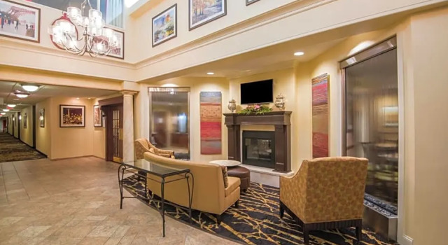 Holiday Inn Express Hotel & Suites Sharon-Hermitage, Reserva ahora Hotel Hermitage Pensilvania