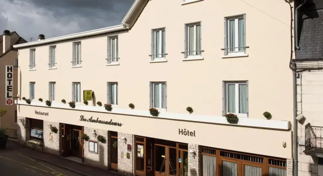 Les Ambassadeurs Logis Hotels et Restaurant, 预订 酒店 苏雅克 Dodogne Valley