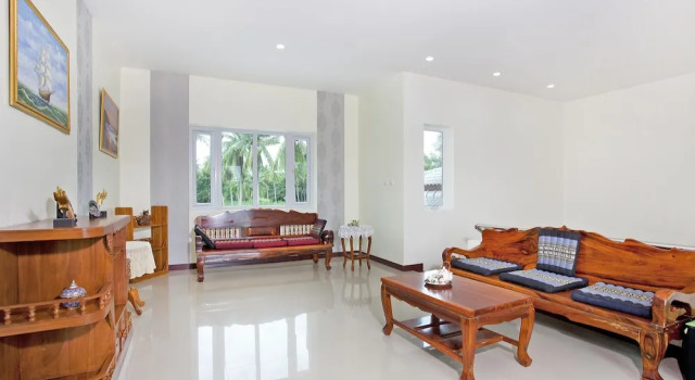 Huay Yai Manor