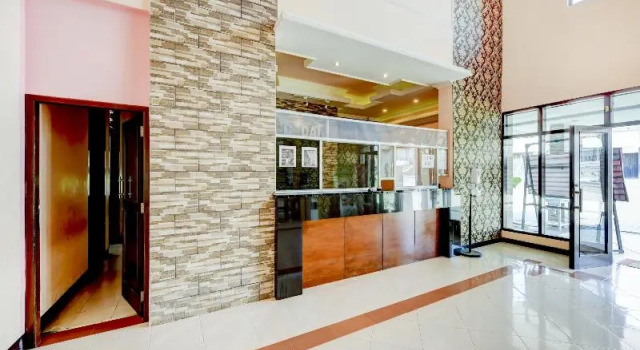 OYO 90385 Hotel Cadaka