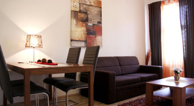 CheckVienna – Apartment Huetteldorfer Strasse, Prenota Appartamento 15. Rudolfsheim-Fünfhaus Vienna