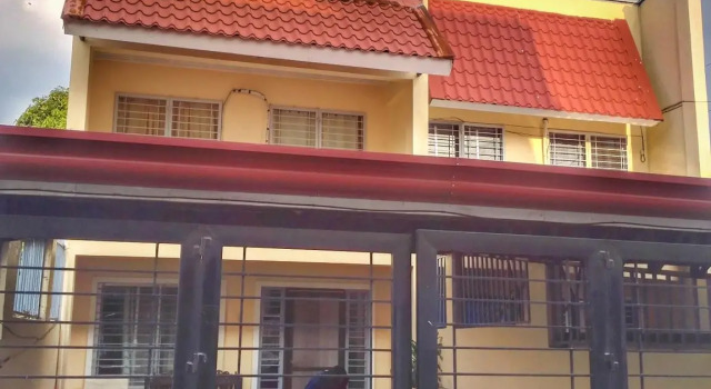 Кровать в общем номере Happy To Mingle Hostel @ Manila Airport